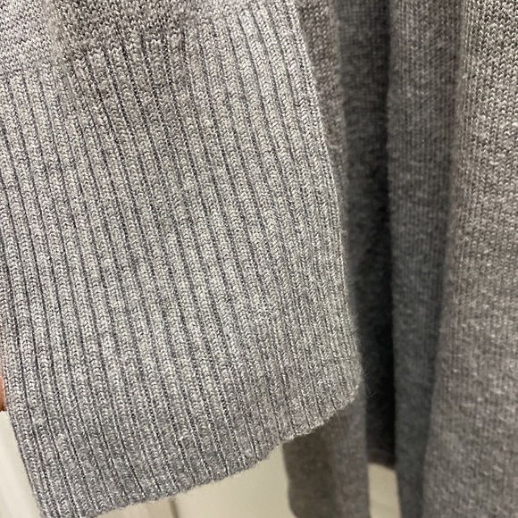 Philosophy gray long sleeve open cardigan sweater size medium - Picture 6 of 8